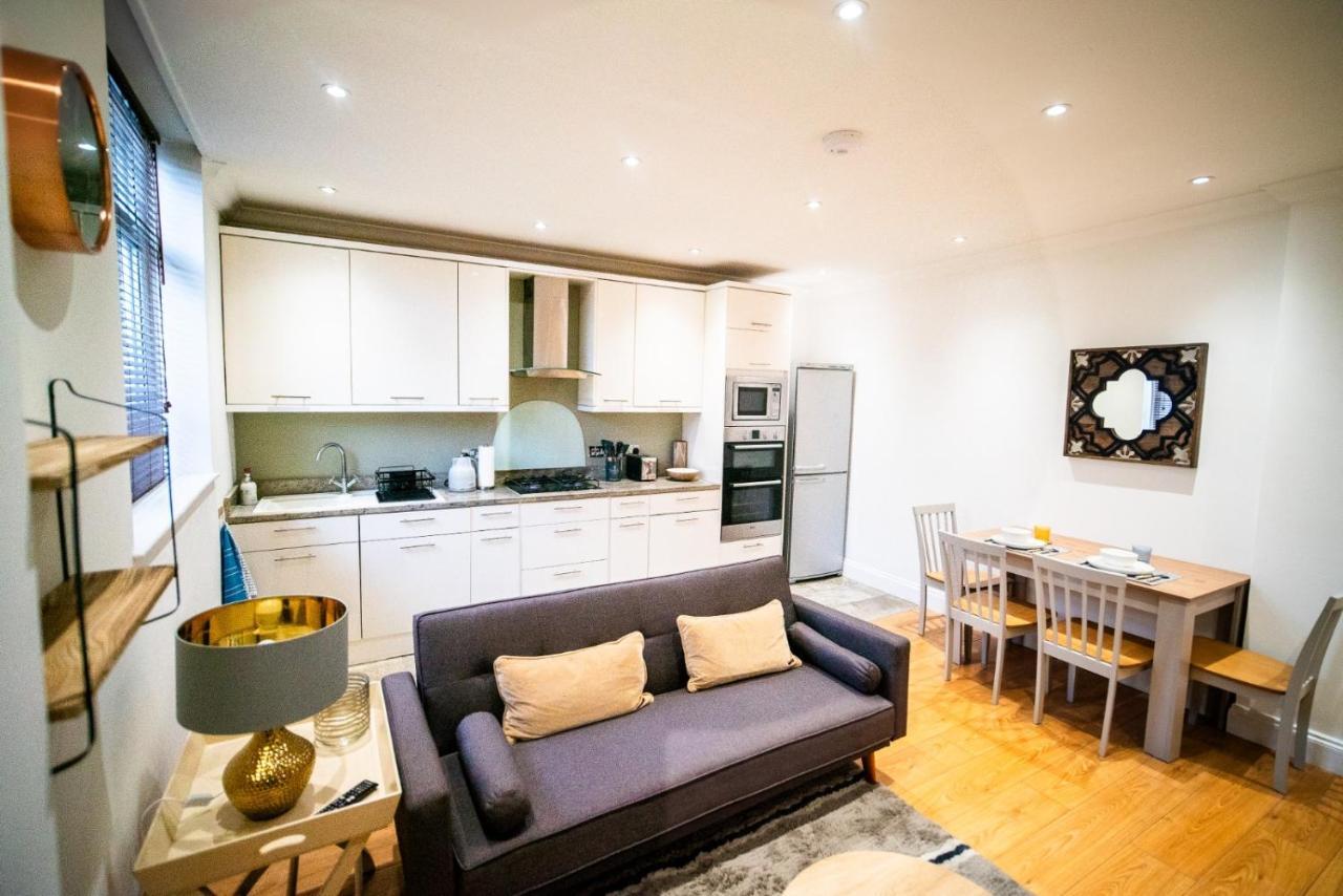 Stay With Serena Homes , One Bedroom Apartment Purley Esterno foto