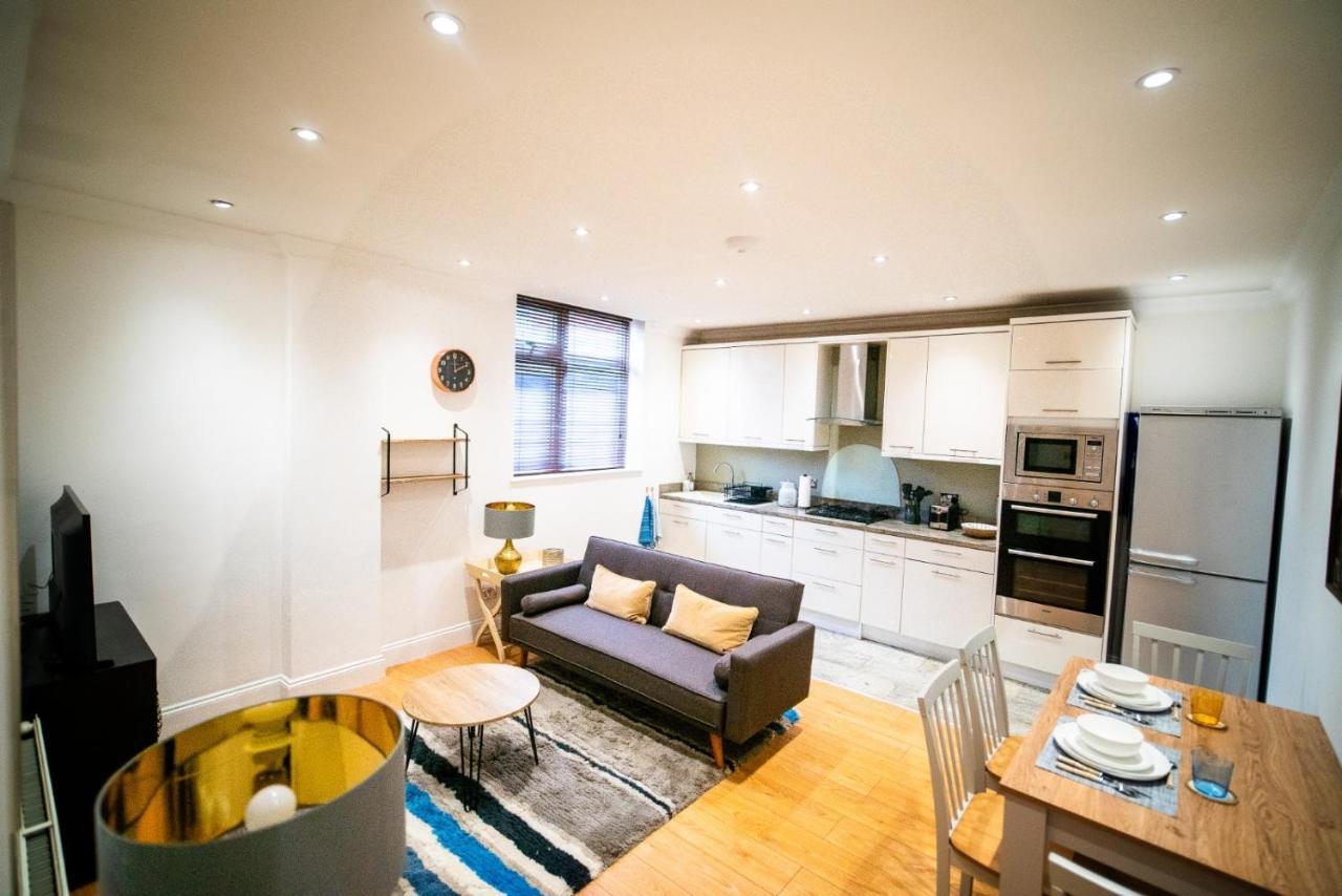 Stay With Serena Homes , One Bedroom Apartment Purley Esterno foto